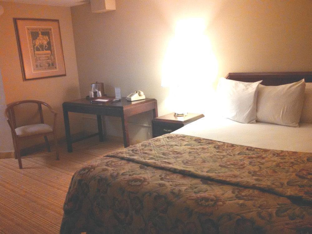 Cocoa Country Inn เฮอร์ชีย์ ภายนอก รูปภาพ